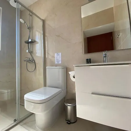 Phaedrus Living: View Luxury Flat Androcleous Апартаменты