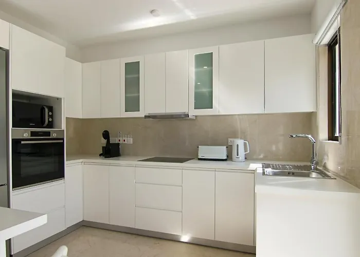 Phaedrus Living: View Luxury Flat Androcleous Apartmán Paphos